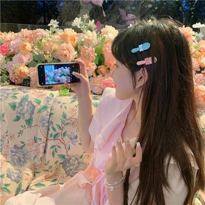 小镇里的国界线